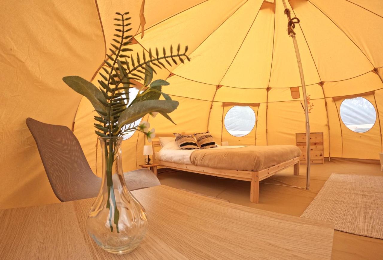 Отель Flore'S Garden Glamping Бран Экстерьер фото