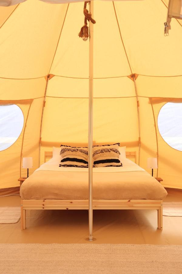 Отель Flore'S Garden Glamping Бран Экстерьер фото