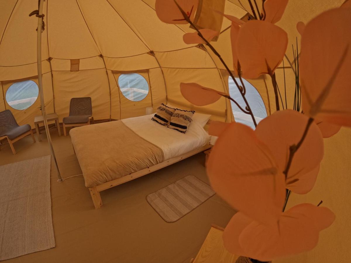 Отель Flore'S Garden Glamping Бран Экстерьер фото