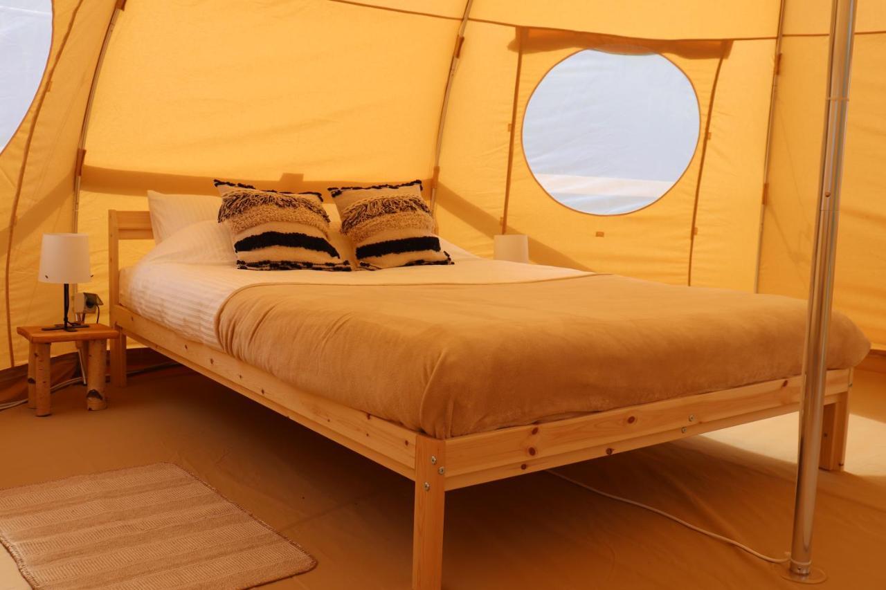 Отель Flore'S Garden Glamping Бран Экстерьер фото