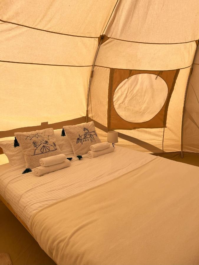 Отель Flore'S Garden Glamping Бран Экстерьер фото